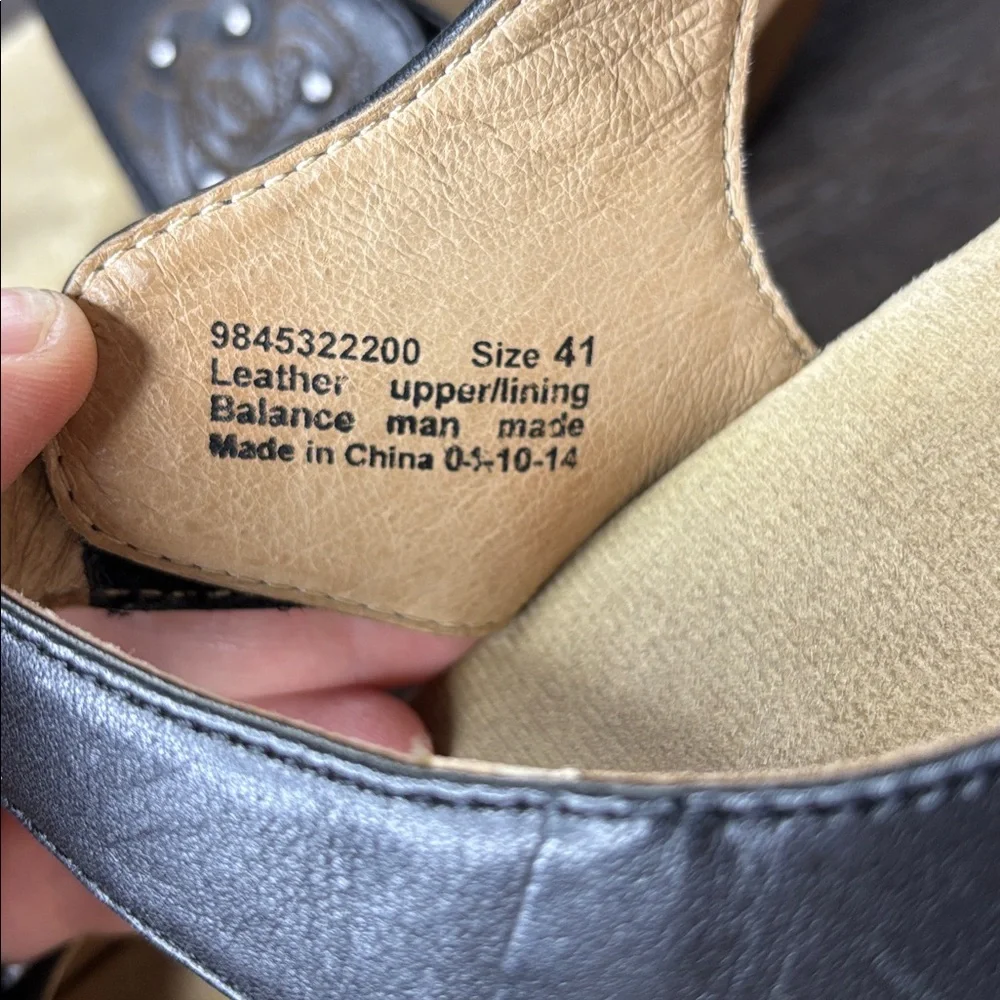 Dansko Sonnet Sandals Size 41 Leather Strap Chunky Heel Wood Pattern 10.5 11